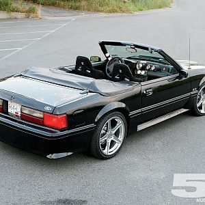 1991-ford-mustang-convertible-rear-view.jpg